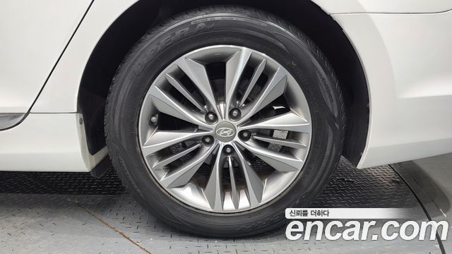 Hyundai Grandeur 2016 — photo 5