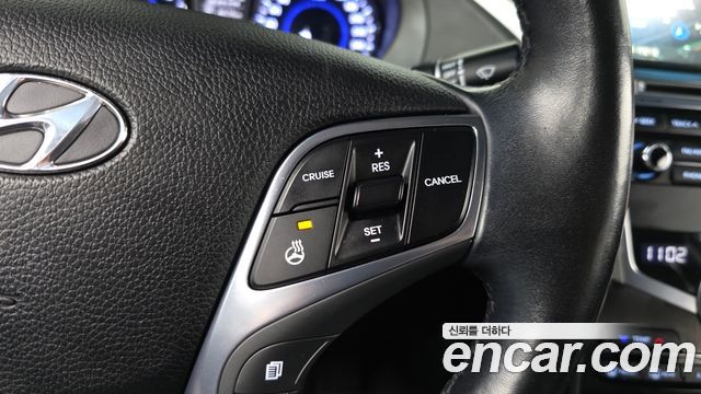 Hyundai Grandeur 2016 — photo 17
