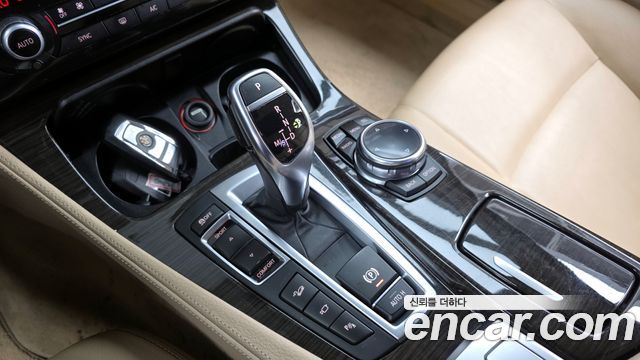BMW 5-Series 2014 — photo 9