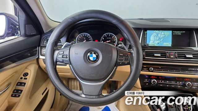 BMW 5-Series 2014 — photo 13