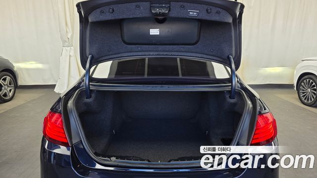 BMW 5-Series 2014 — photo 20