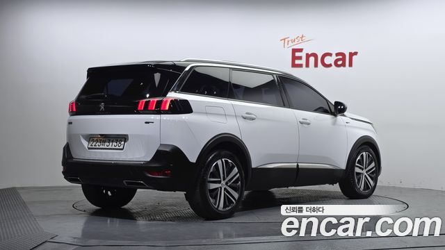 Peugeot 5008 2018 — photo 2
