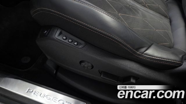Peugeot 5008 2018 — photo 17