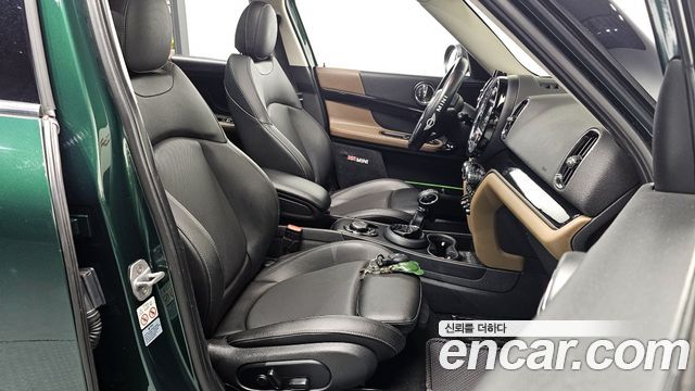 Mini Countryman 2018 — photo 10
