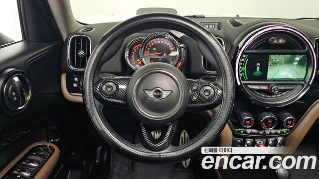 Mini Countryman 2018 — photo 13