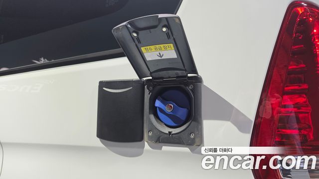 Hyundai Starex 2020 — photo 17