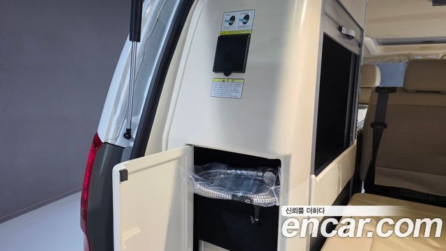 Hyundai Starex 2020 — photo 18
