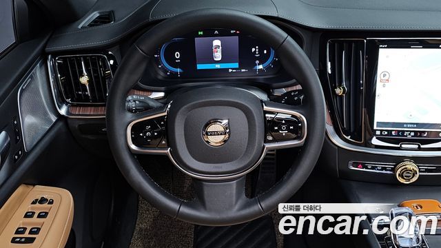 Volvo S60 2024 — photo 13