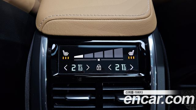 Volvo S60 2024 — photo 20