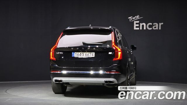Volvo XC90 2021 — photo 4