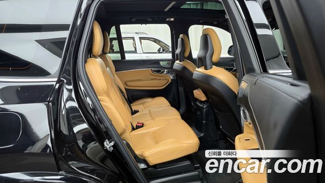 Volvo XC90 2021 — photo 12