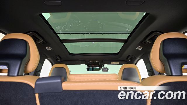 Volvo XC90 2021 — photo 19