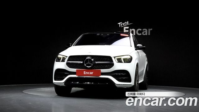 Mercedes-Benz GLE-Class 2022 — photo 3