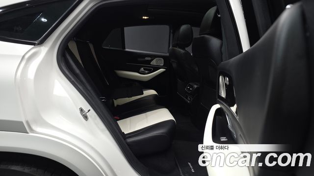 Mercedes-Benz GLE-Class 2022 — photo 12