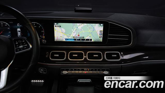 Mercedes-Benz GLE-Class 2022 — photo 14