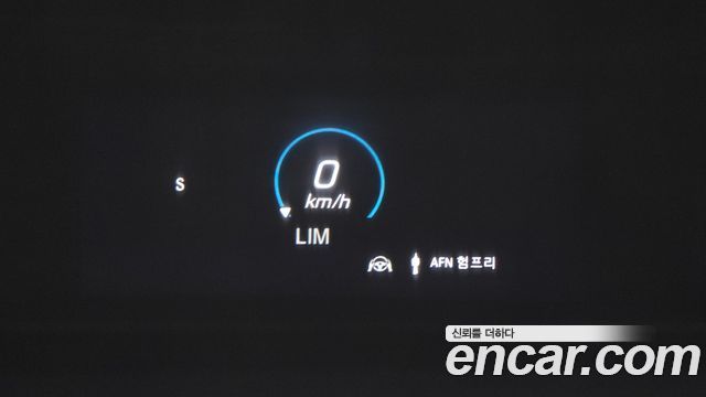 Mercedes-Benz GLE-Class 2022 — photo 17