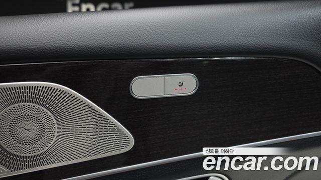 Mercedes-Benz GLE-Class 2022 — photo 18