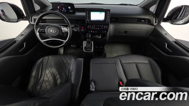 Hyundai Staria 2022 — photo 7