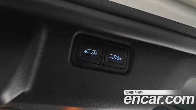 Hyundai Staria 2022 — photo 20