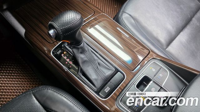 Kia K7 2015 — photo 9