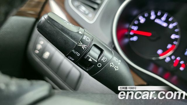 Kia K7 2015 — photo 19