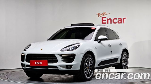 Porsche Macan 2017 — photo 1