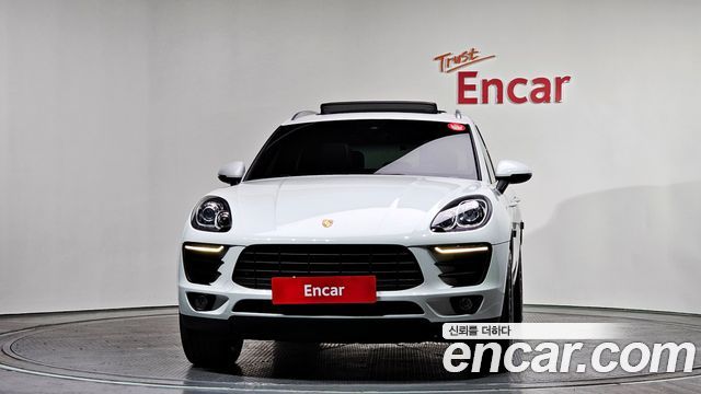 Porsche Macan 2017 — photo 3