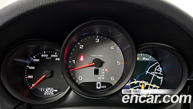 Porsche Macan 2017 — photo 8