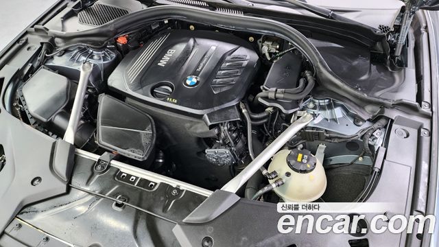 BMW 5-Series 2018 — photo 6