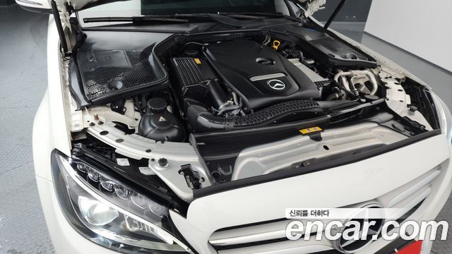 Mercedes-Benz C-Class 2017 — photo 6