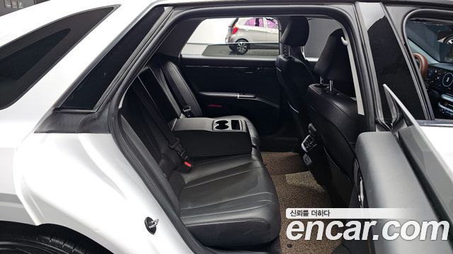 Hyundai Grandeur 2023 — photo 11