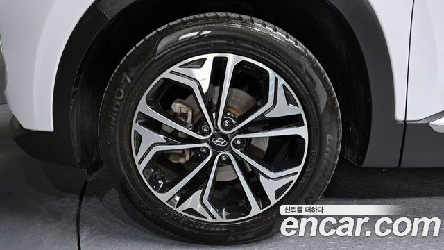 Hyundai Santafe 2019 — photo 5