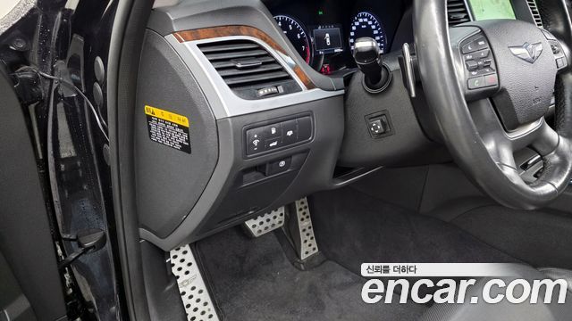 Hyundai Genesis 2015 — photo 17