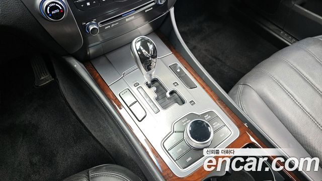 Hyundai Equus 2012 — photo 9