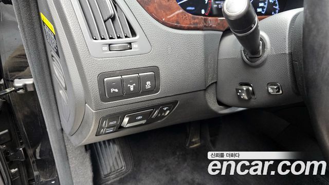 Hyundai Equus 2012 — photo 17