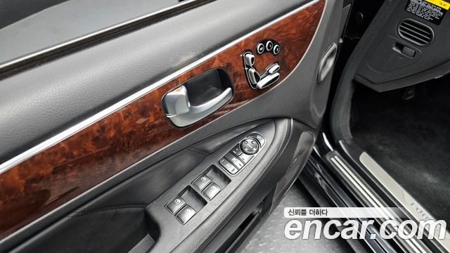 Hyundai Equus 2012 — photo 18