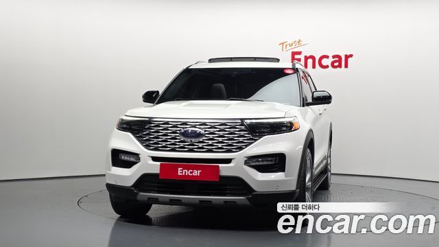 Ford Explorer 2022 — photo 3