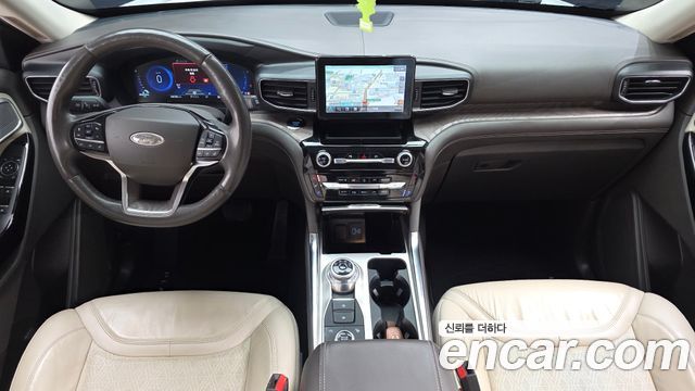 Ford Explorer 2022 — photo 7