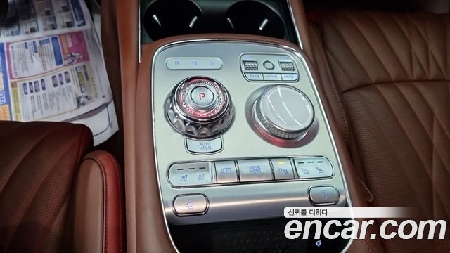 Genesis G90 2023 — photo 9