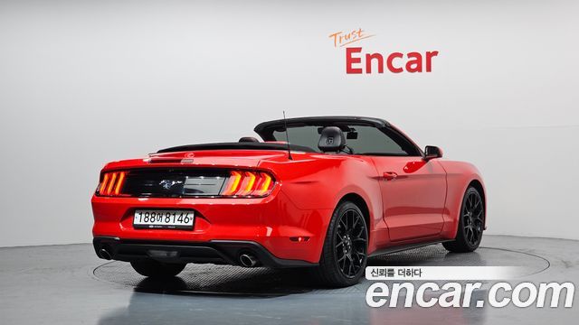 Ford Mustang 2023 — photo 2