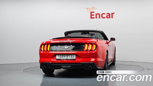 Ford Mustang 2023 — photo 4