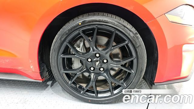 Ford Mustang 2023 — photo 5