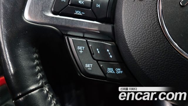Ford Mustang 2023 — photo 16