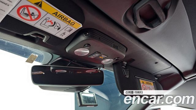 Ford Mustang 2023 — photo 19