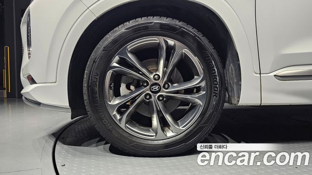 Hyundai Santafe 2019 — photo 5