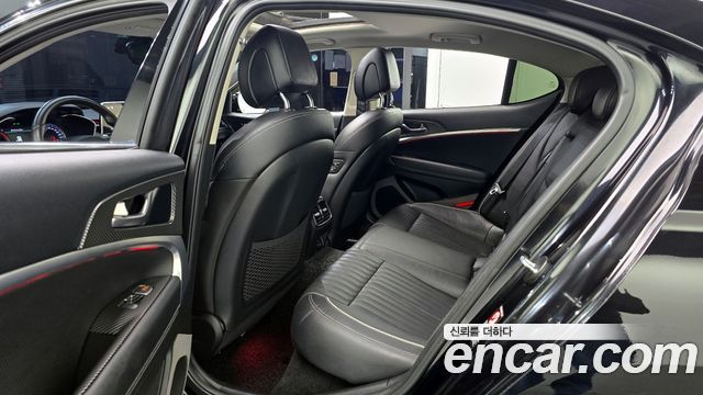Genesis G70 2020 — photo 13