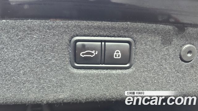 Genesis G70 2020 — photo 19