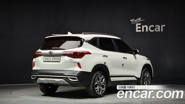 Kia Seltos 2020 — photo 2