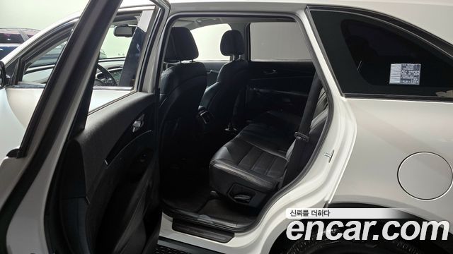 Kia Sorento 2017 — photo 11