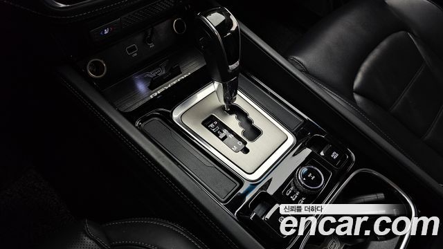 KG Mobility Rexton 2018 — photo 9